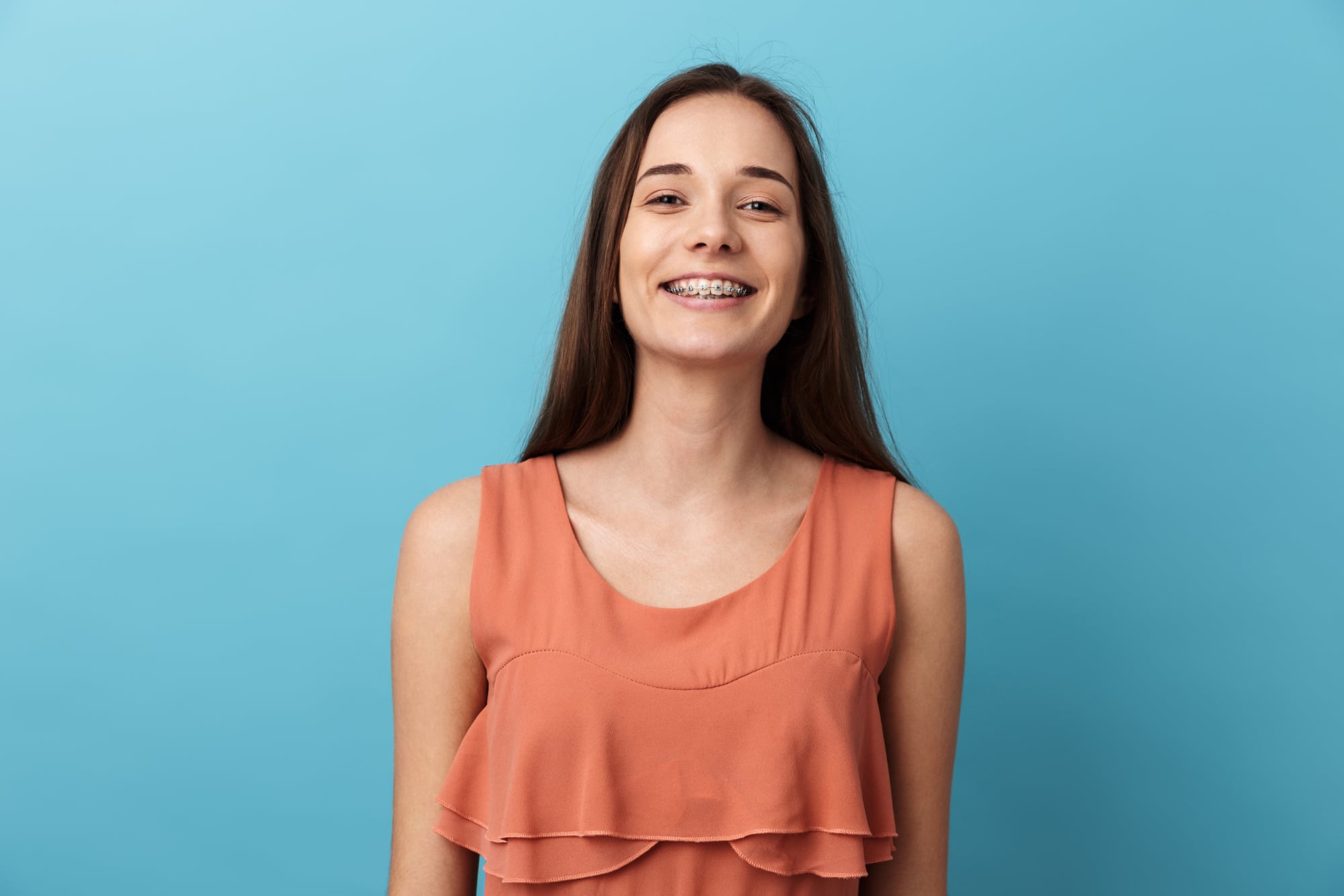 invisalign aligners on plastic model